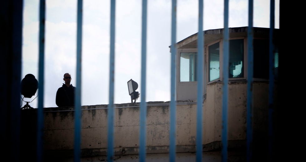 Την τελευταία στιγμή τη γλίτωσε το «κοτόπουλο»